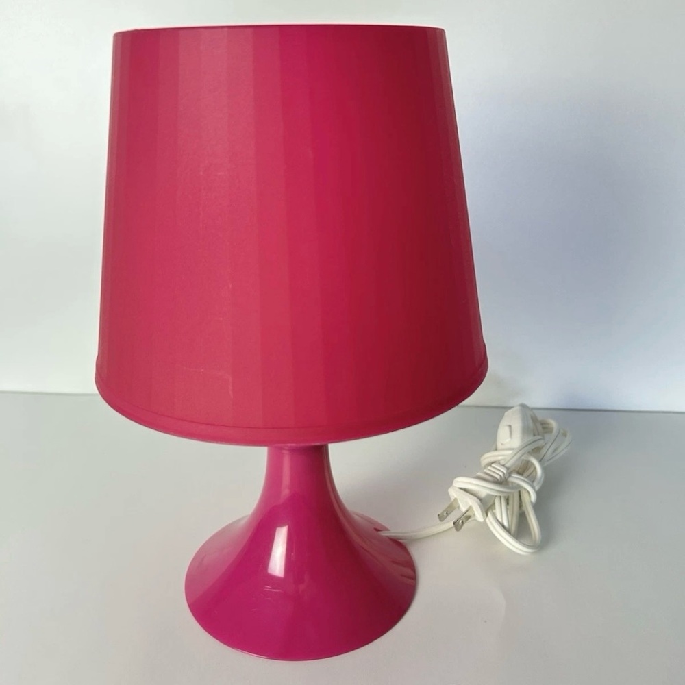 90’s ikea pink lamp